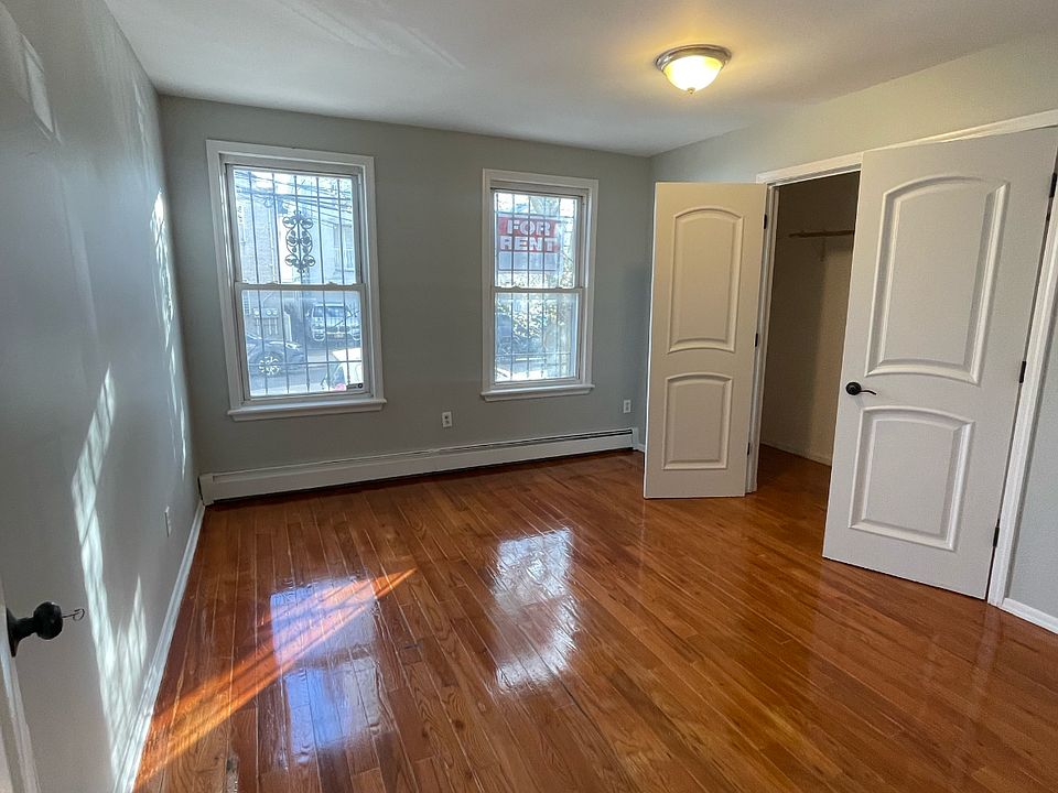2nd image of 81 Thomas St Floor 1