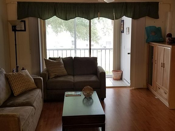 2nd image of 2518 SE Anchorage Cove #2