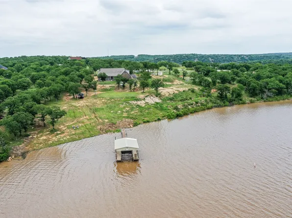 133 Sunset Bay Pointe Ct, Chico, TX 76431