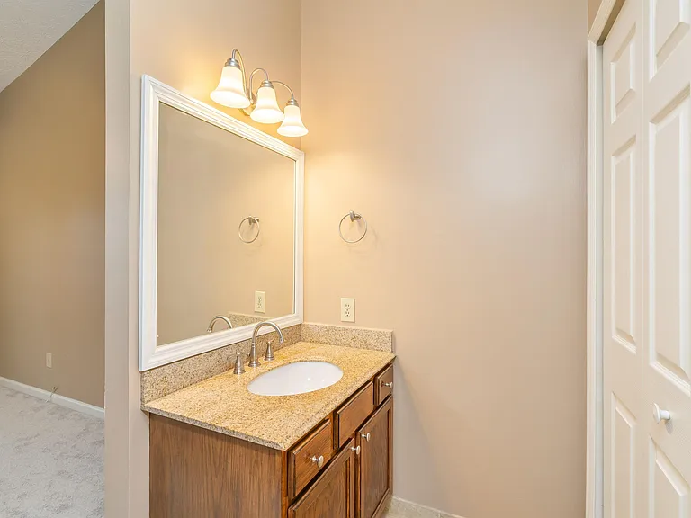 2376 Wadsworth Dr — Photo 19