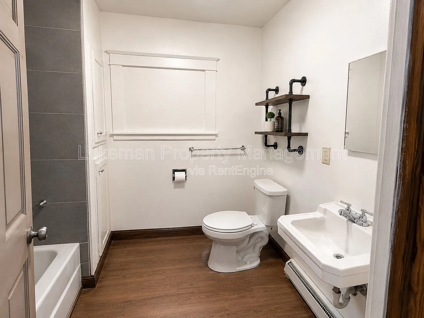 2 bed, 1.0 bath, $1,000 — Photo 3