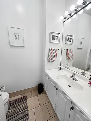 Rented by Compass | media 24