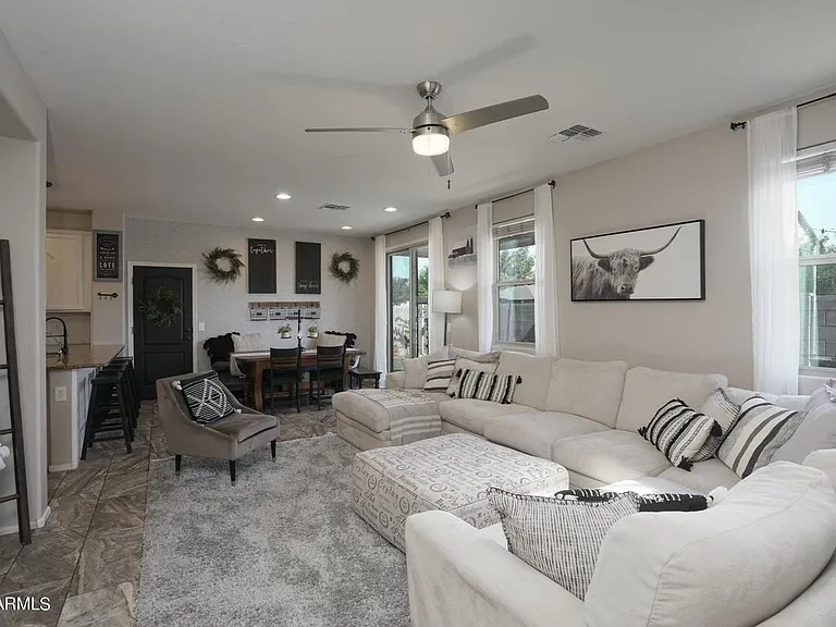 2884 S Hansen Dr — Photo 7