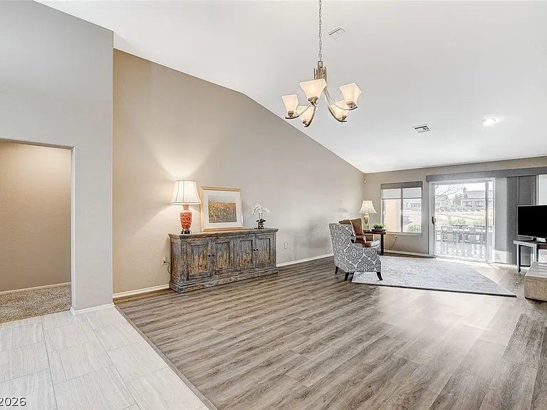 8805 Litchfield Ave — Photo 9