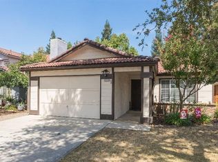 9530 N Barton Ave, Fresno, CA