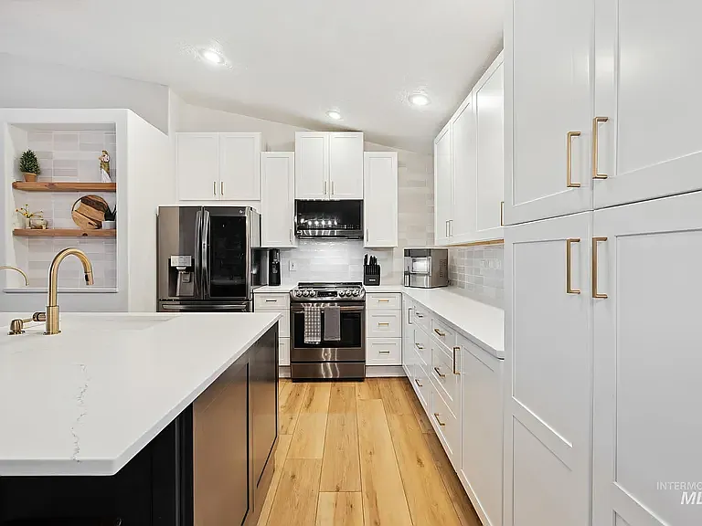 2188 E Meadow Wood Dr — Photo 5