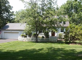 14 Cooper Ln, Chester, NJ 07930