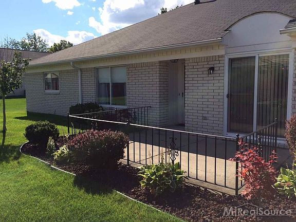3rd image of 20462 Pine Meadow Dr