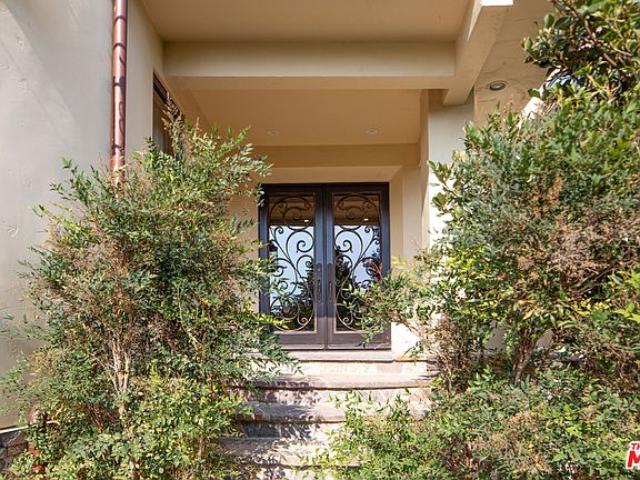 3rd image of 13309 Masonhill Dr