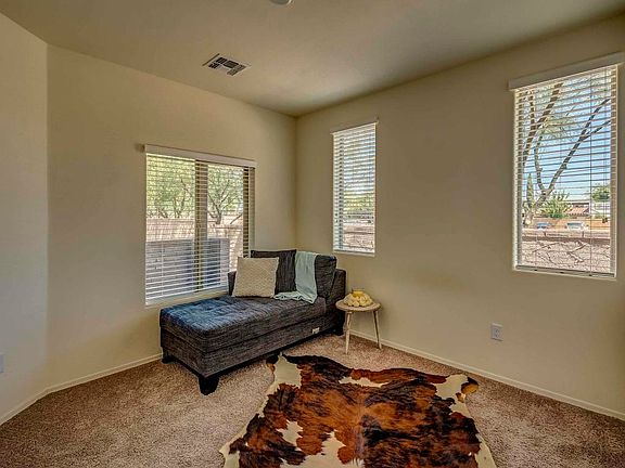 5th image of 4186 N Thurston Ln