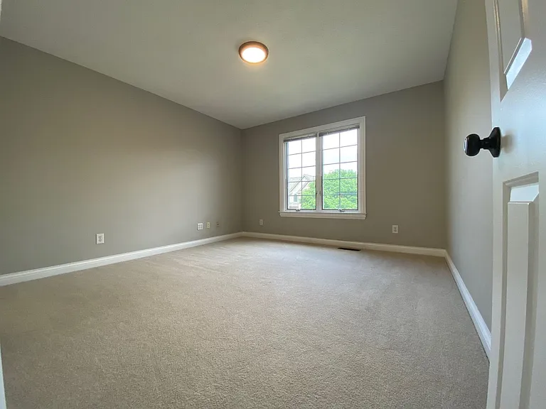 5665 Stone Lake Dr — Photo 12