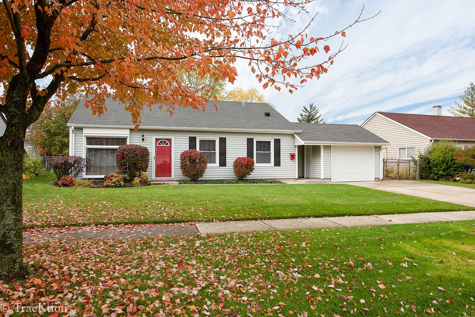 1012 Stratford Cir photo 1