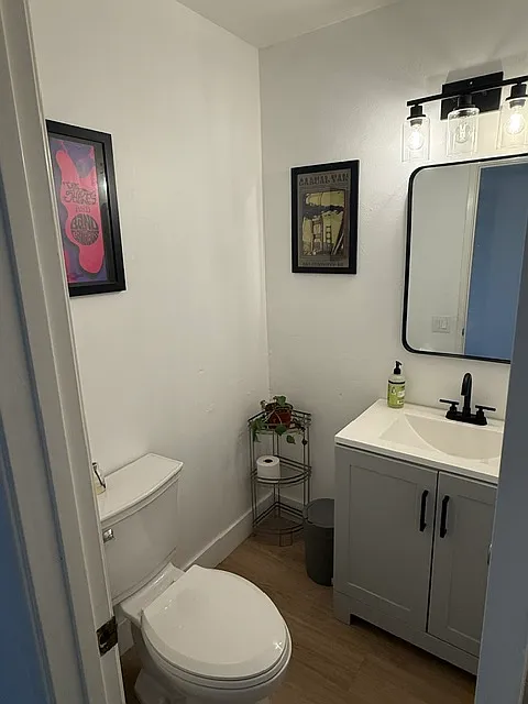 2 bed, 1.5 bath, 987 sqft, $3,200 — Photo 4