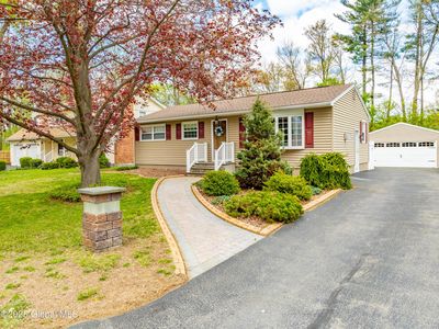 5 Kenyon Drive, Albany, NY, 12205
