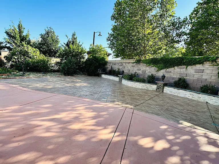 1569 Furtado Gln — Photo 6