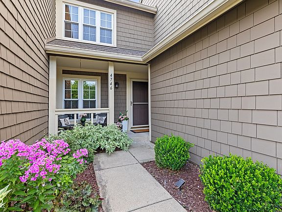 2nd image of 4746 Stoughton Ct