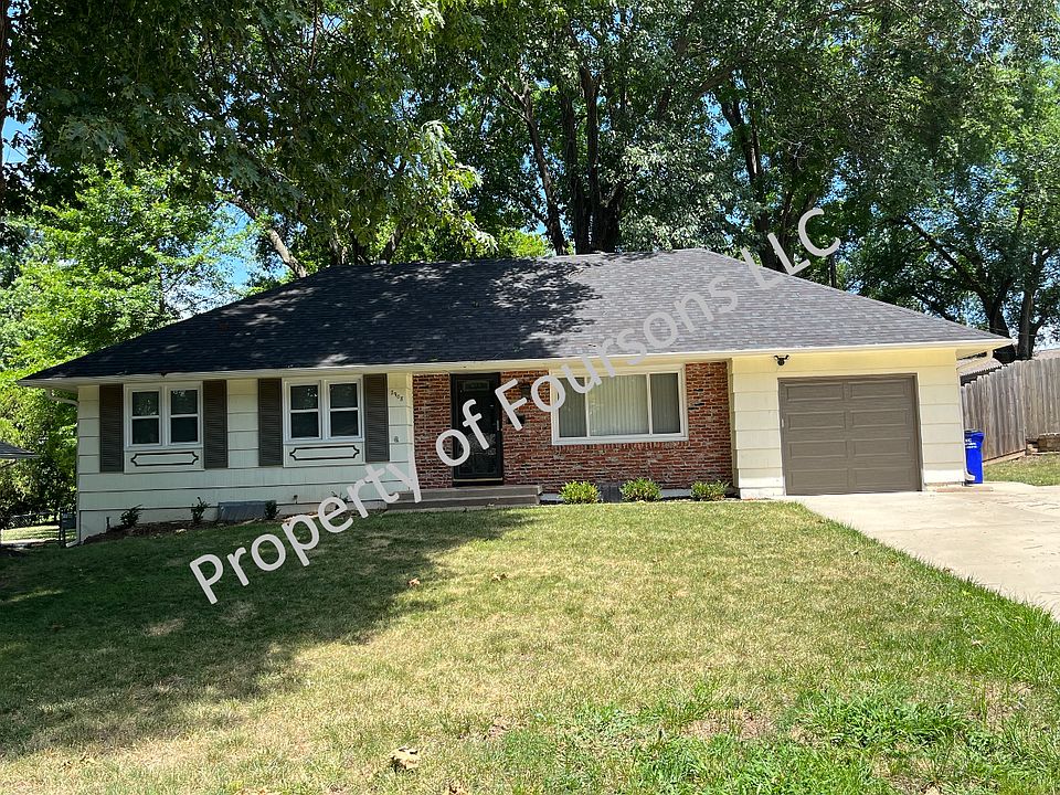 1st image of 7908 W 92nd St