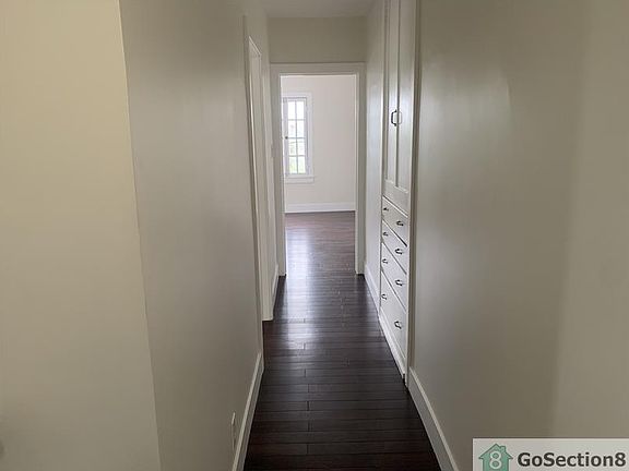 2nd image of 1943 W Washington Blvd #5