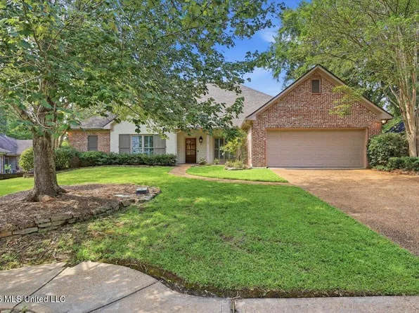 303 Hunters Crst, Ridgeland, MS 39157