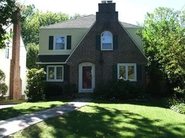 16 Clinton St, Mount Vernon, NY 10552