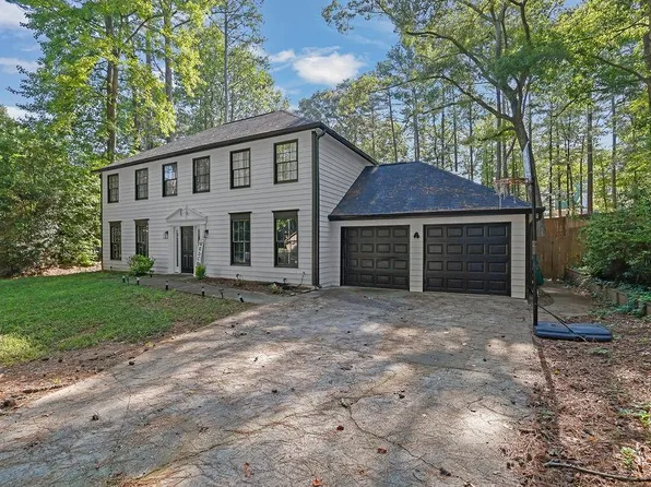 5052 Wind Point, Stone Mountain, GA 30088