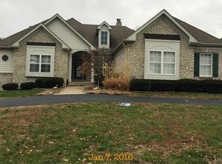 889 Cabernet Ln, Saint Albans, MO