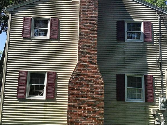 2nd image of 13 Old Farm Rd