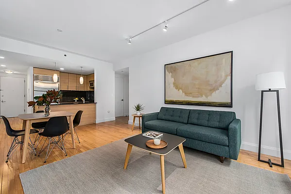 Sold by Compass | media 17