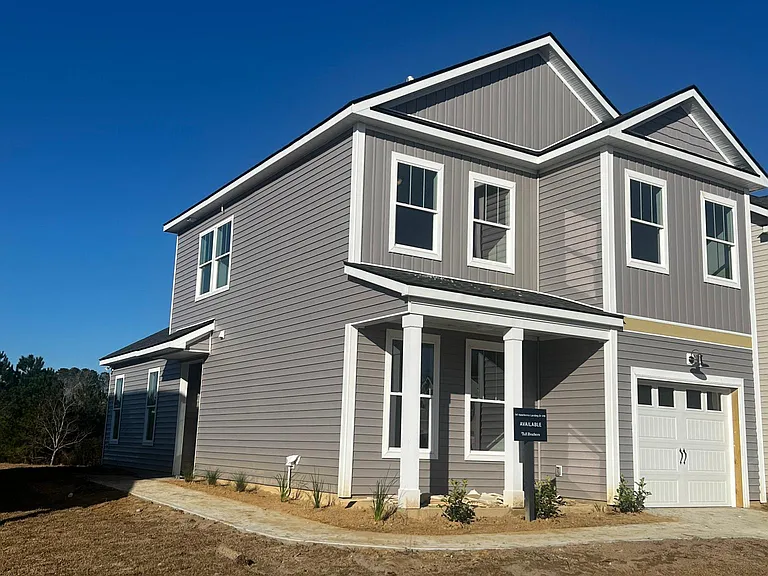 141 Hawthorne Landing Dr — Photo 1