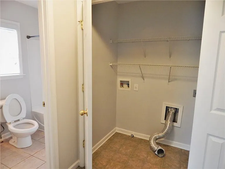 10829 Yorkwood St — Photo 50