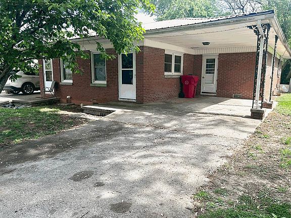 2nd image of 607 & 609 Owen St