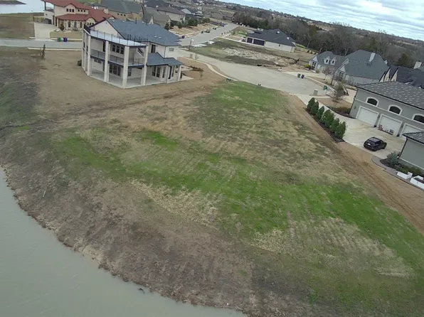 1807 Canal Ct, Heath, TX 75126
