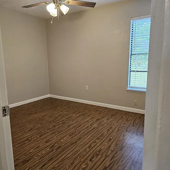 2205 Conway Dr #200 — Photo 7