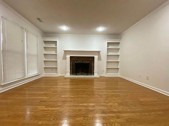 4th image of 104 Tanglewood Dr