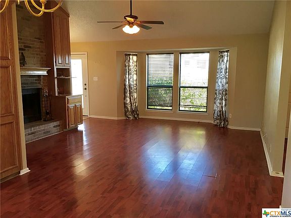 4th image of 356 Delanoy Dr
