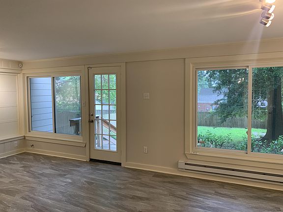Breakfast Room/Den