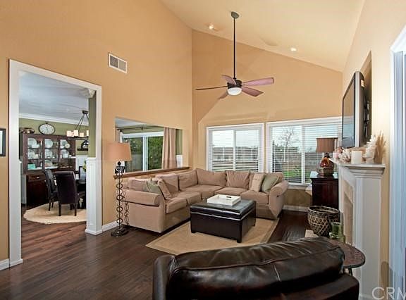 2nd image of 2322 Avenida Marejada #21