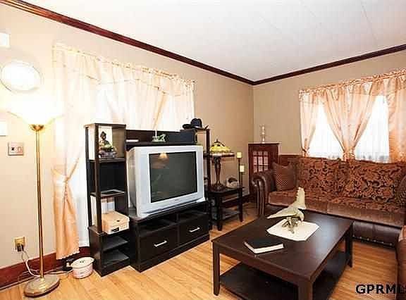 3rd image of 4534 N 41st St