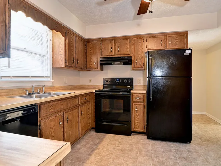16 Natalie Dr — Photo 14