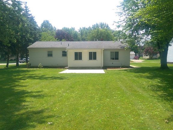 5th image of 42 Skyline Dr