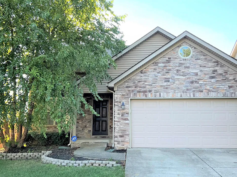 2505 Langstane Ln