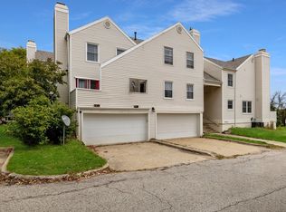 5245 Dakota Dr, West Des Moines, IA 50265