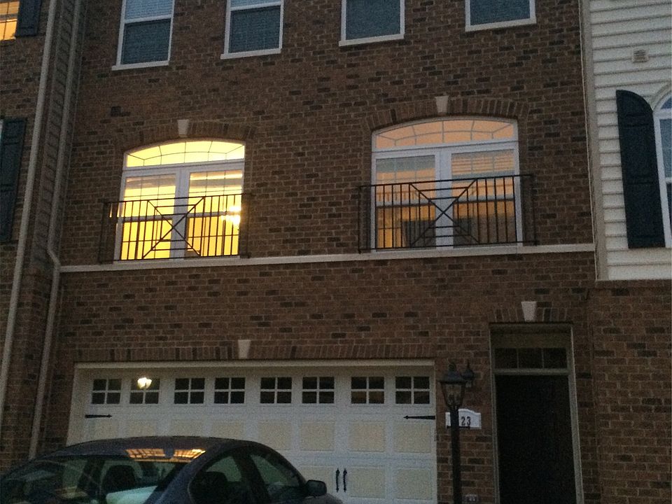 1st image of 123 Siena Ln #123
