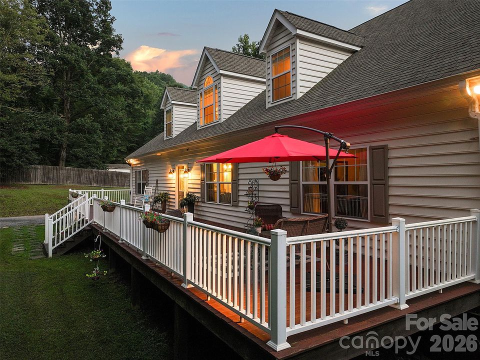 1st image of 165 Sequoyah Dr