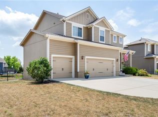 1201 Cooper Dr, Raymore, MO 64083
