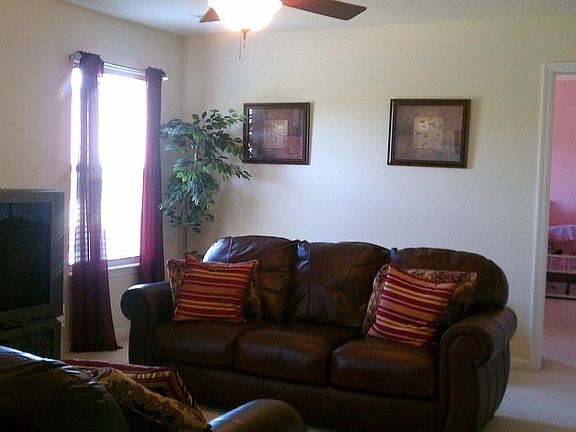 4th image of 4019 Fairway Cir