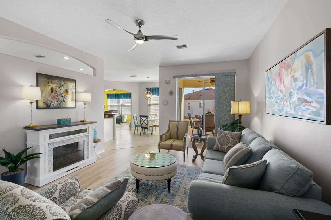 next background image