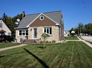 200 N Milwaukee St, Fredonia, WI 53021