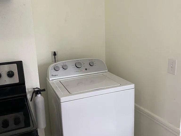 2309 Oak Ct — Photo 10