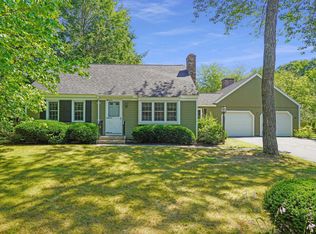 51 Applegate Ln #51, Falmouth, ME 04105